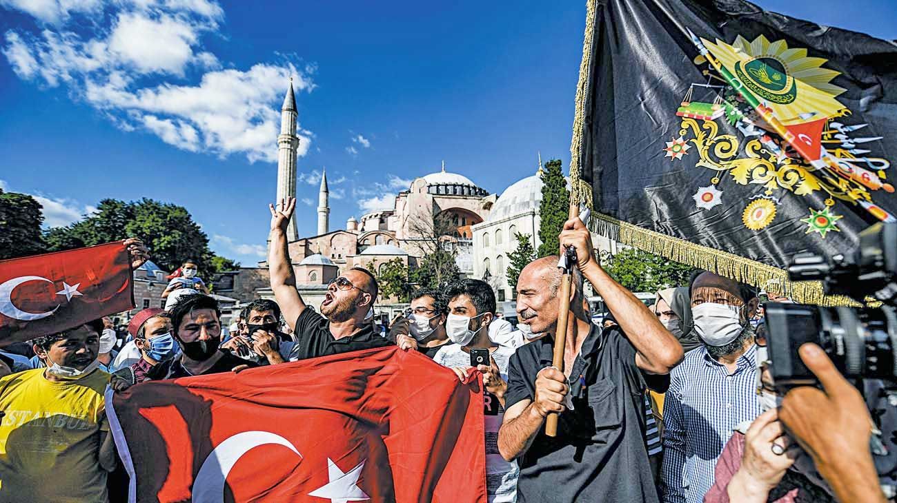 Turquía: Recep Erdogan convierte la Santa Sofía en una mezquita