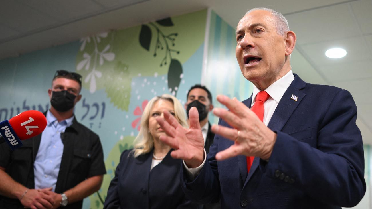 Netanyahu, desesperado, urge a los israelíes de derecha para que salgan a votar: "Estamos en guerra por el hogar"