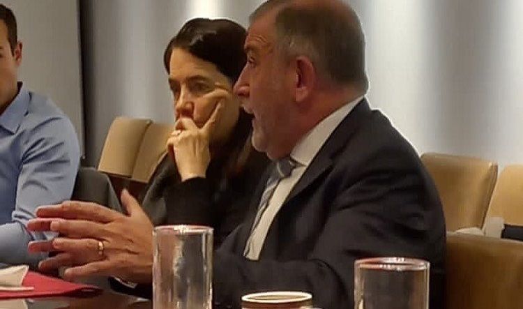 De los 21 asesores de Carmen Álvarez Rivero en el Senado, cinco responden a Luis Juez
