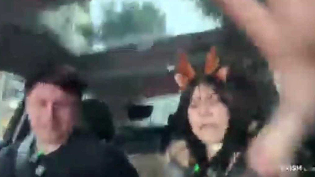 El violento asalto que sufrió la streamer "Milica": le rompieron el vidrio del auto y se llevaron su celular