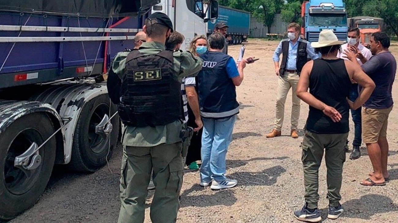 La AFIP realizó un decomiso récord de granos para el contrabando
