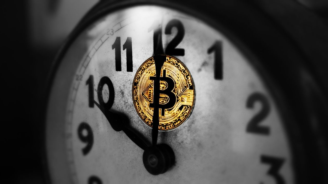 Bitcoin registra alza parabólica hacia máximo histórico de 2017