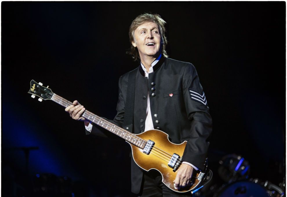 Paul McCartney celebra los 80 años de Lennon con un emotivo evento