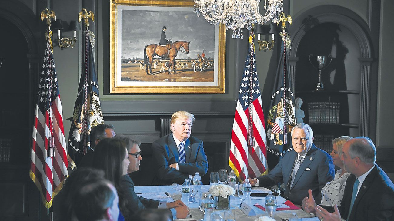 La guerra comercial de Donald Trump genera un terromoto financiero global