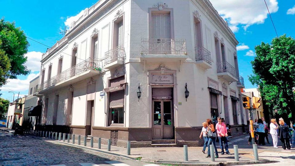 La Flor de Barracas: el histórico bodegón cuya existencia pende de un hilo