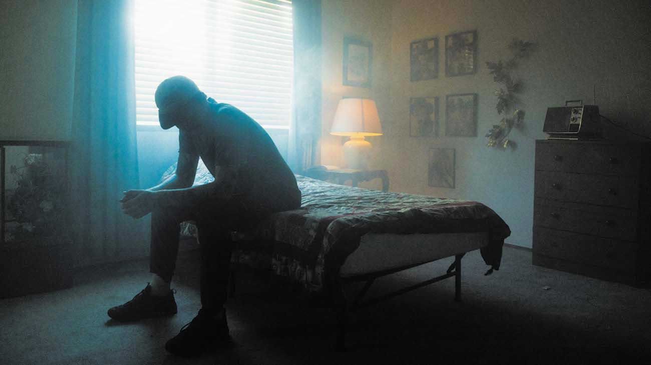 Por qué los hombres están más solos que nunca