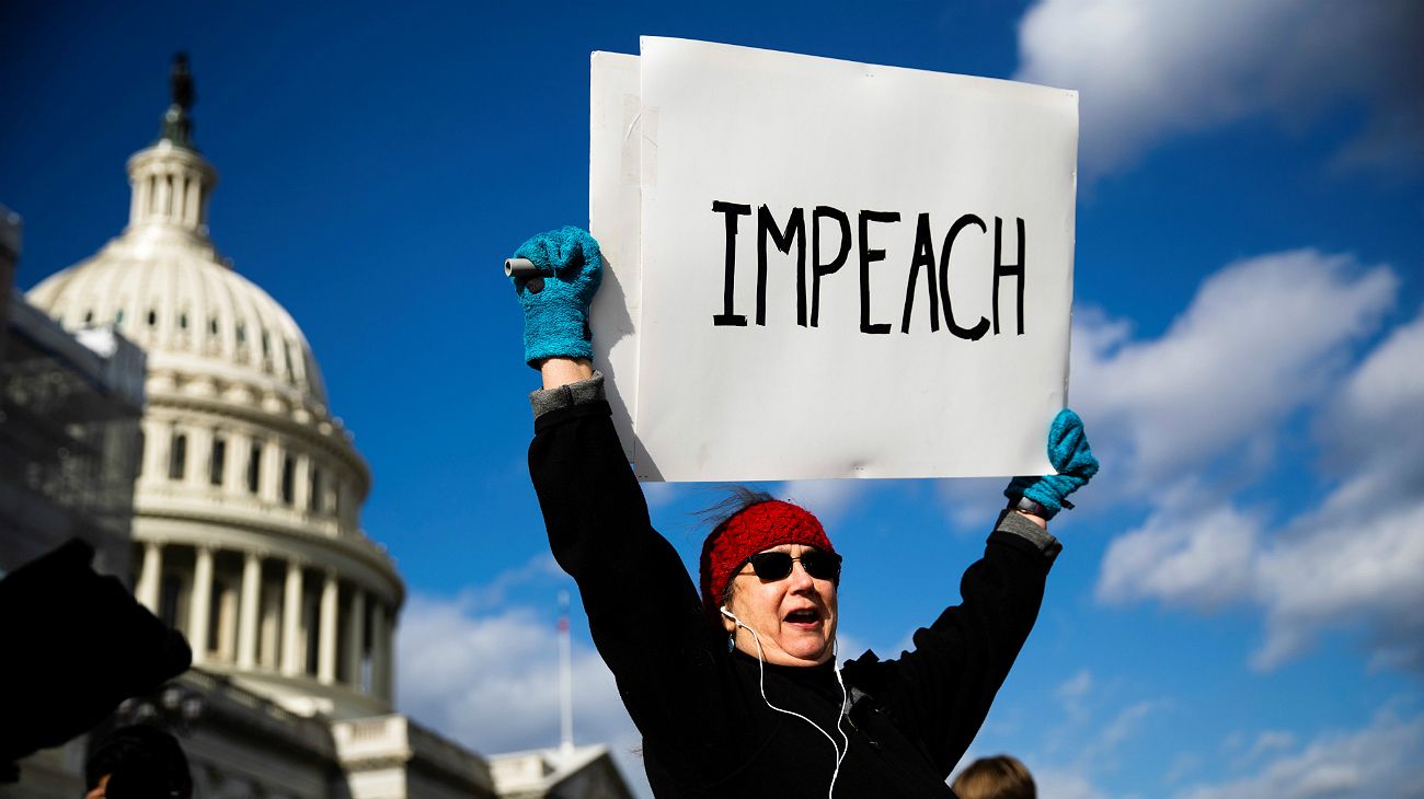La Cámara Baja de Estados Unidos debate en una sesión histórica los cargos contra Trump