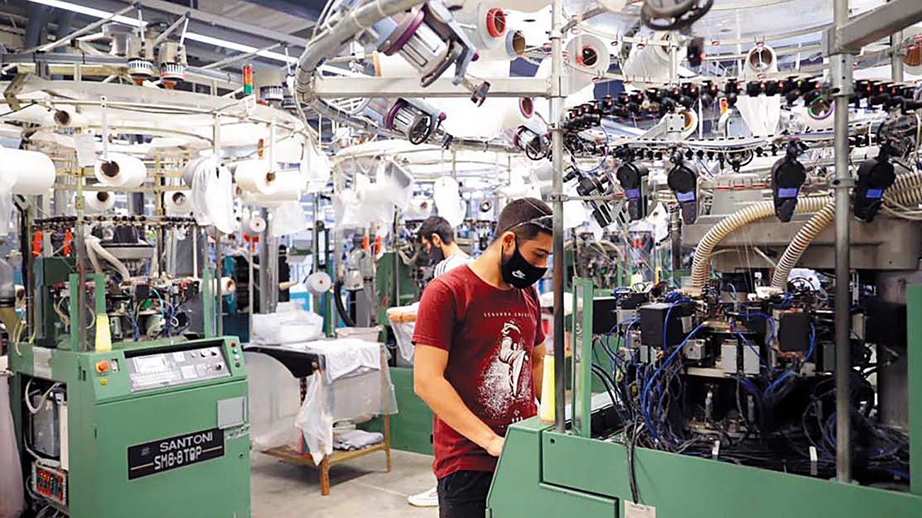 La economía creció 11% en marzo, pero la gastronomía sigue en caída libre