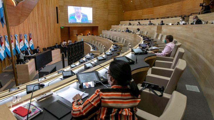 Oposición advierte por default y pacto con el kirchnerismo para un salvataje