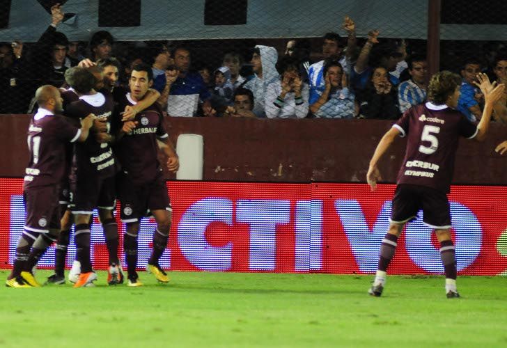 Al final, Lanús cacheteó a Racing