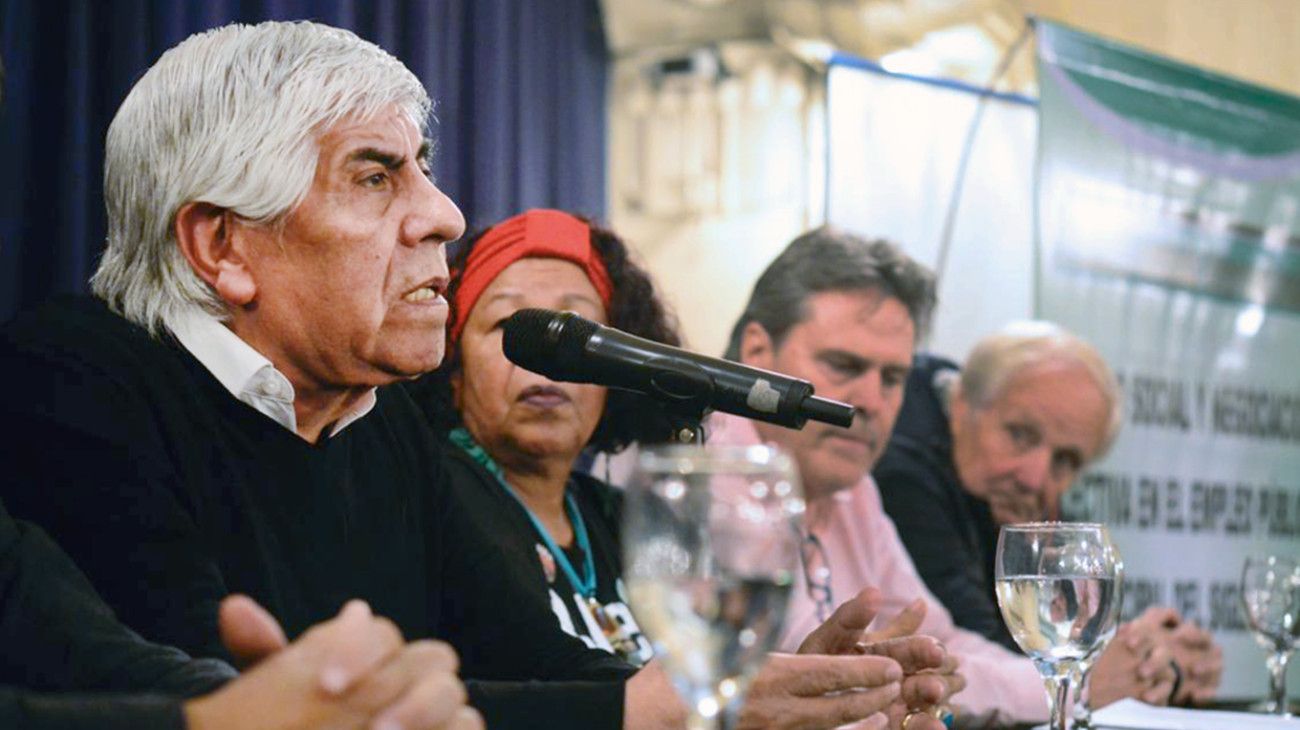 Hugo Moyano se metió en la interna de la CGT: "Que digan a quién no van a votar"