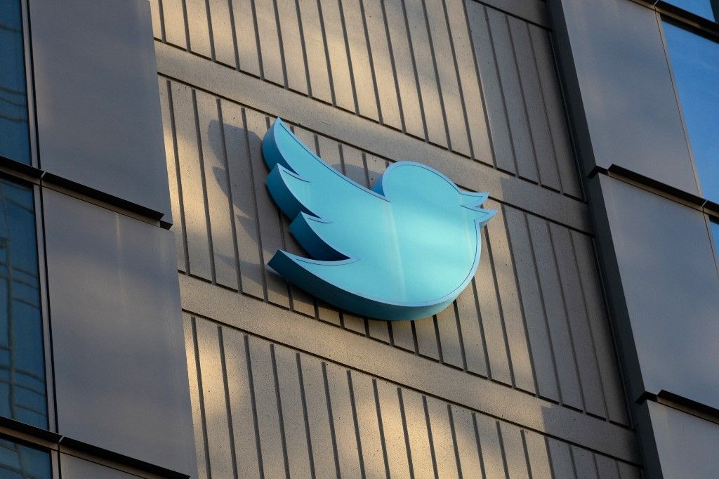 Elon Musk anunció la renovación total de Twitter: se llamará "X" y desaparecerá el pájaro