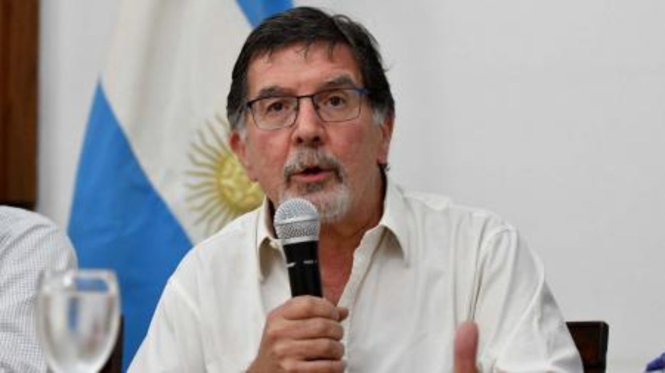 Alberto Sileoni: "Hay una sociedad atónita y harta"