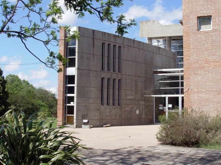 Motosierra: la Universidad Nacional de Río Cuarto recibió una boleta de luz de $33 millones