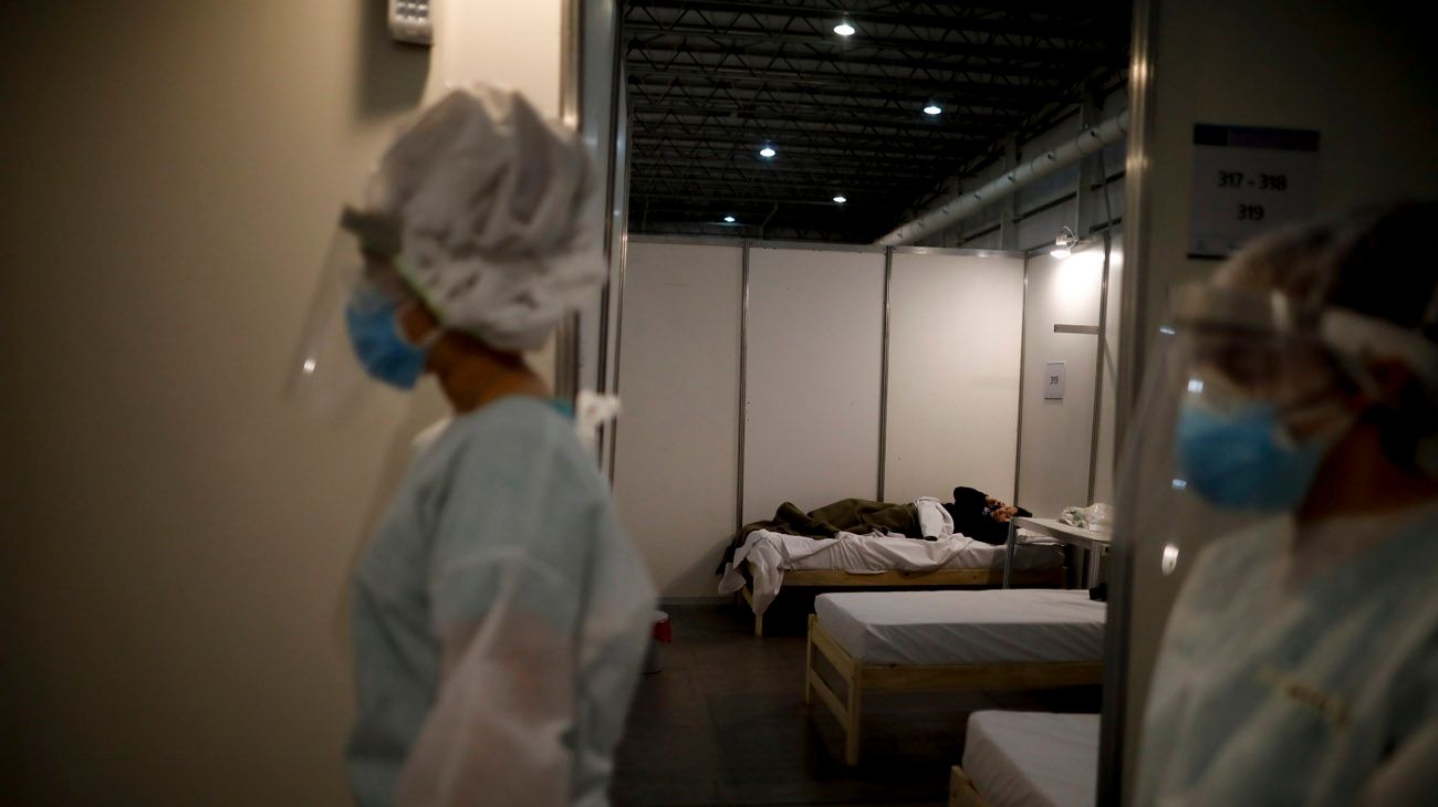 Tras el anuncio de la vacuna rusa, se registraron menos de 10 mil casos y 483 muertes