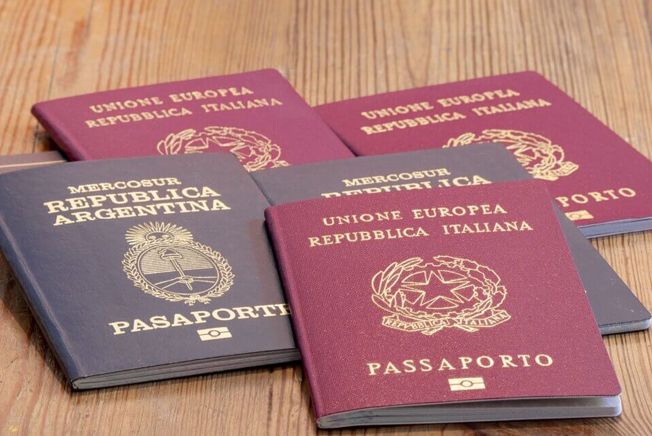 El gobierno italiano limita el acceso automático a la ciudadanía: ahora hay que acreditar padres o abuelos nacidos en Italia