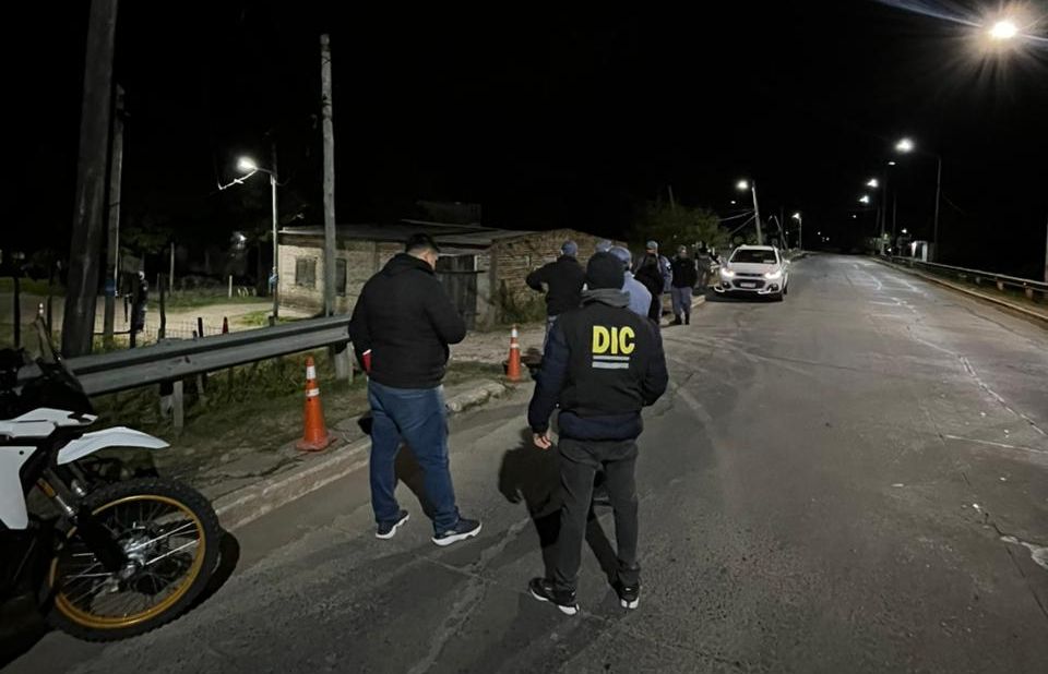 Lo apuñalaron en medio de una pelea con sus ex cuñados y murió antes de llegar al hospital