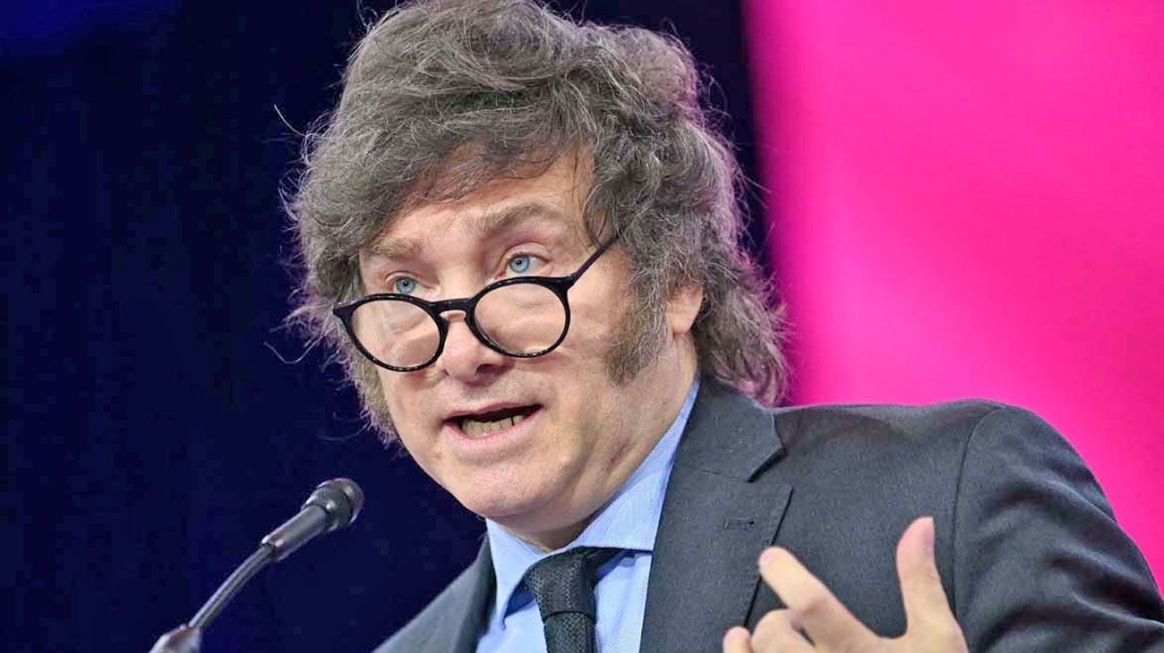 Javier Milei busca préstamos de 15 mil millones de dólares para salir del cepo