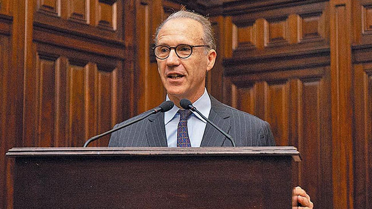 Carlos Rosenkrantz: "No puede haber un derecho detrás de cada necesidad"