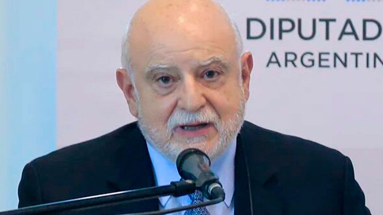 El Gobierno monitorea el laberinto legal del DNU