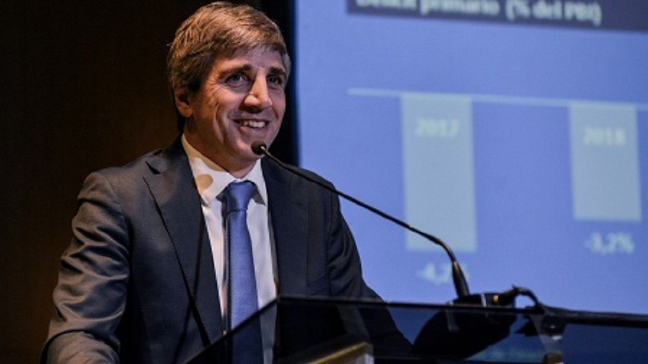 Primera licitación para Luis Caputo: cumplir con el plan fiscal sería la clave para afrontar la deuda