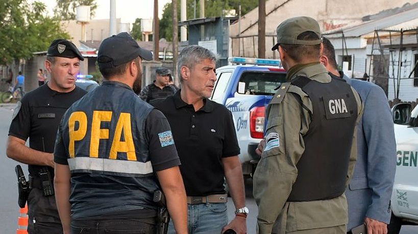 Fin a las “bromas”: quienes activen operativos en escuelas deberán pagarlos