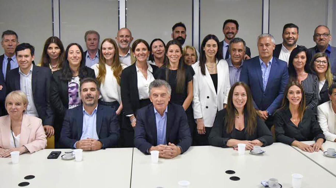 Macri se aferra al poder parlamentario, pero en el PRO se multiplican los cruces internos