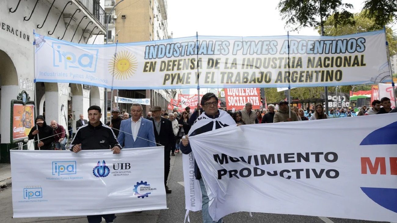 Los que piden que no se apruebe la ley bases, no son pymes
