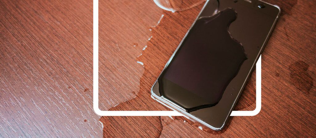 Qué hacer si el celular se te moja