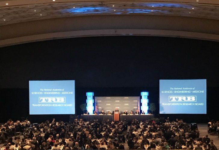 Empresas y funcionarios argentinos participaron de la mayor feria de transporte del mundo