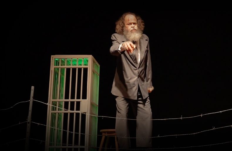Animal: "Kafka está absolutamente presente en este monólogo", dice su protagonista Luis Sartor