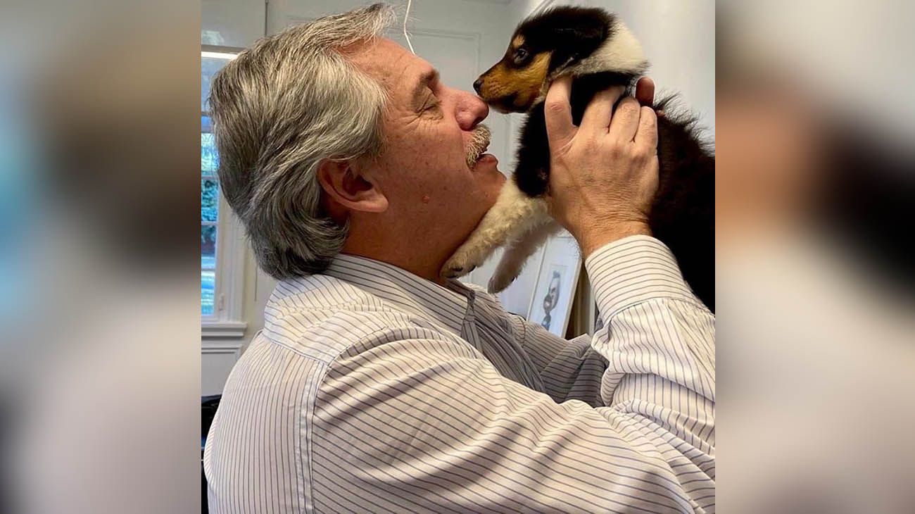 La familia presidencial tiene una nueva integrante: Dylan presentó a "Kaila"