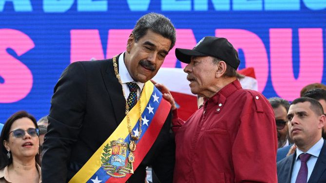 Maduro "orteguizará" la constitución chavista, con pesadas penas de prisión para "fascistas"
