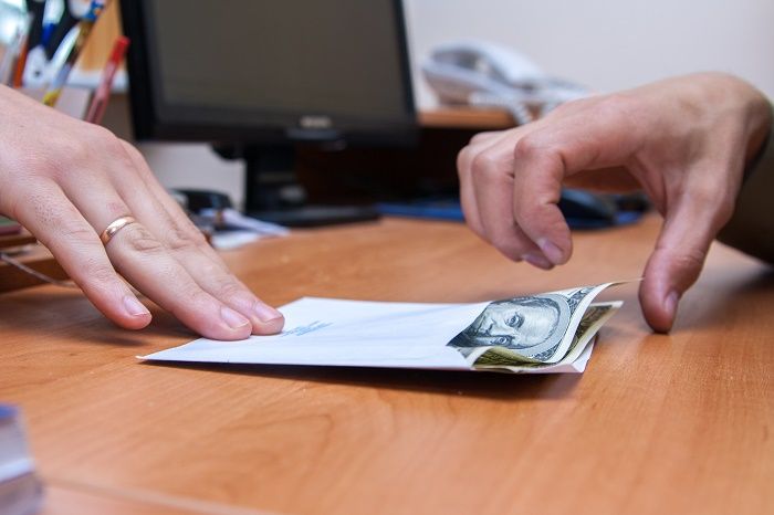 Fraudes y sobornos acechan a los negocios