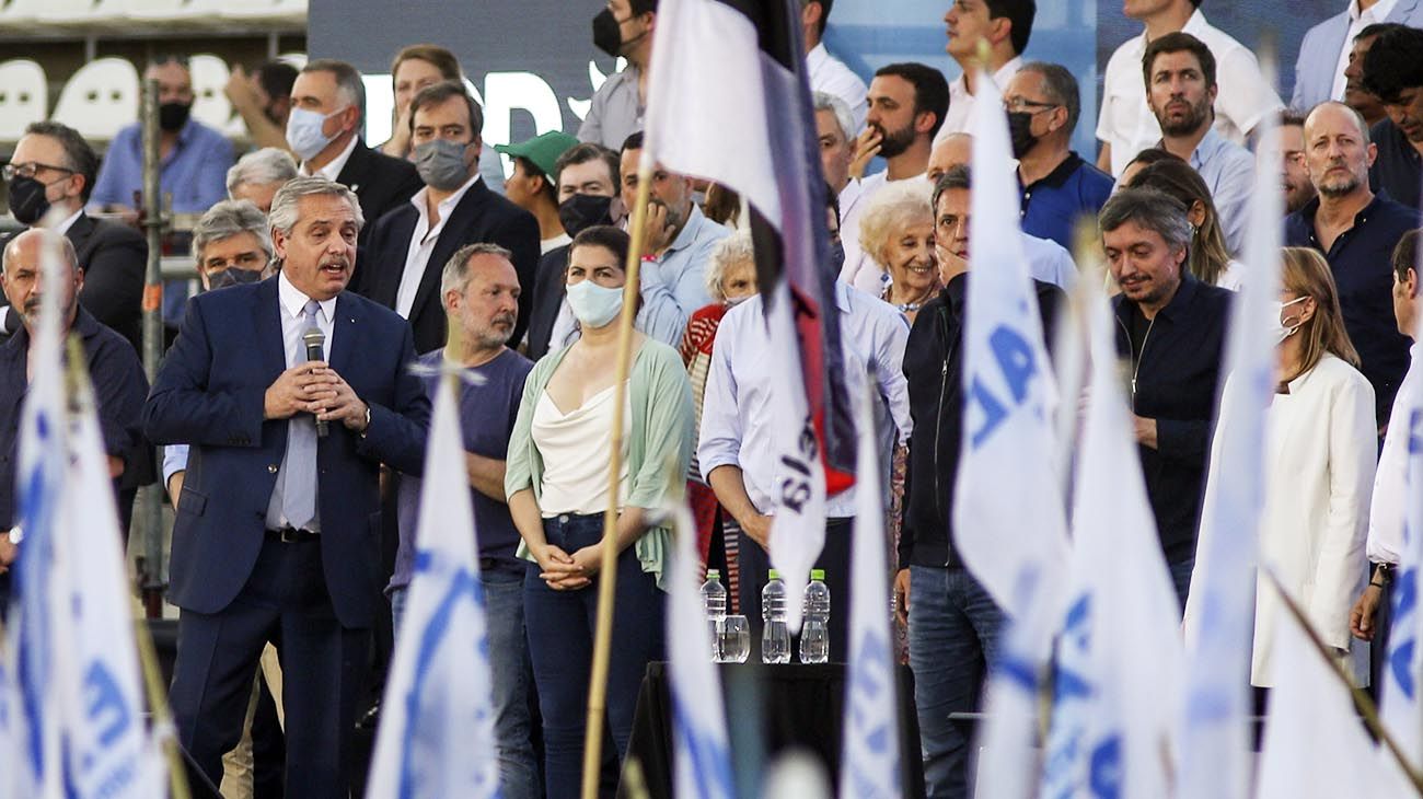 Quiénes asistieron al homenaje a Néstor Kirchner, el acto que reunió a un Frente de Todos dividido