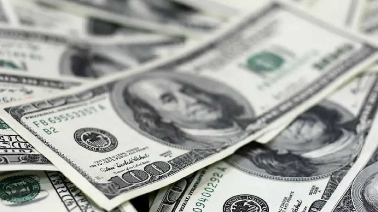 El dólar blue cerró en alza este viernes 20 de marzo y el Banco Central compró dólares