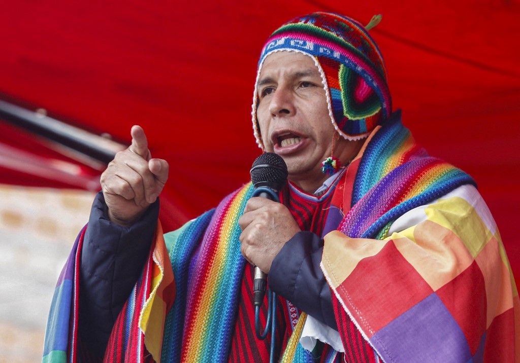 Castillo, el "presidente pobre" que no pudo con la crisis política: causas, cambios de gabinete y destitución