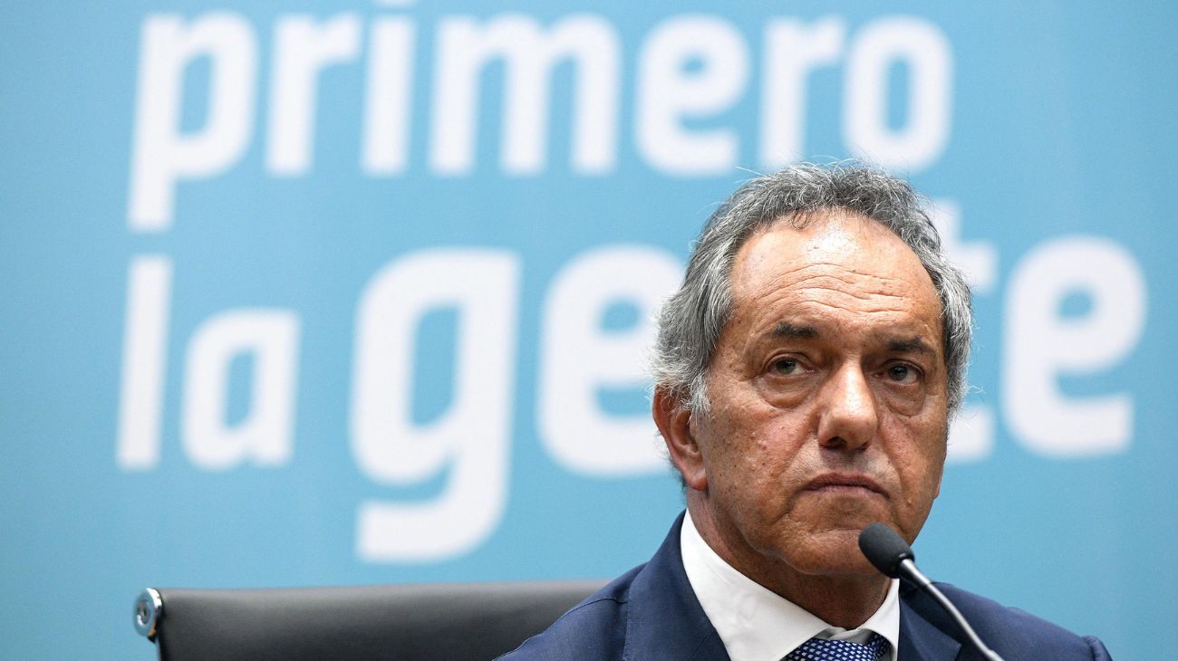 Daniel Scioli busca nuevo rol mientras abandona Brasil