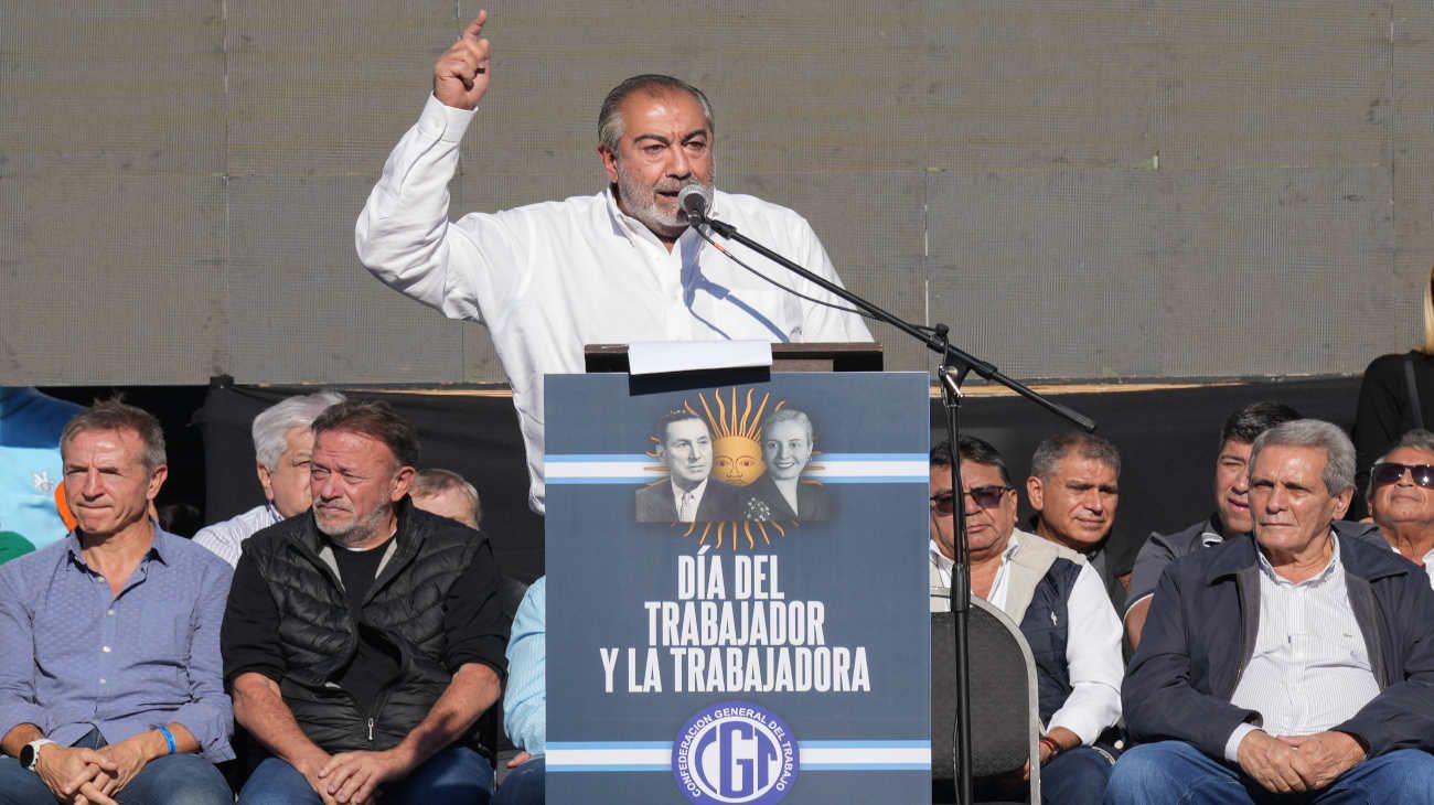 Faltazo de Moyano, el apoyo a Massa candidato y chispazos en el acto de la CGT por el Día del Trabajador