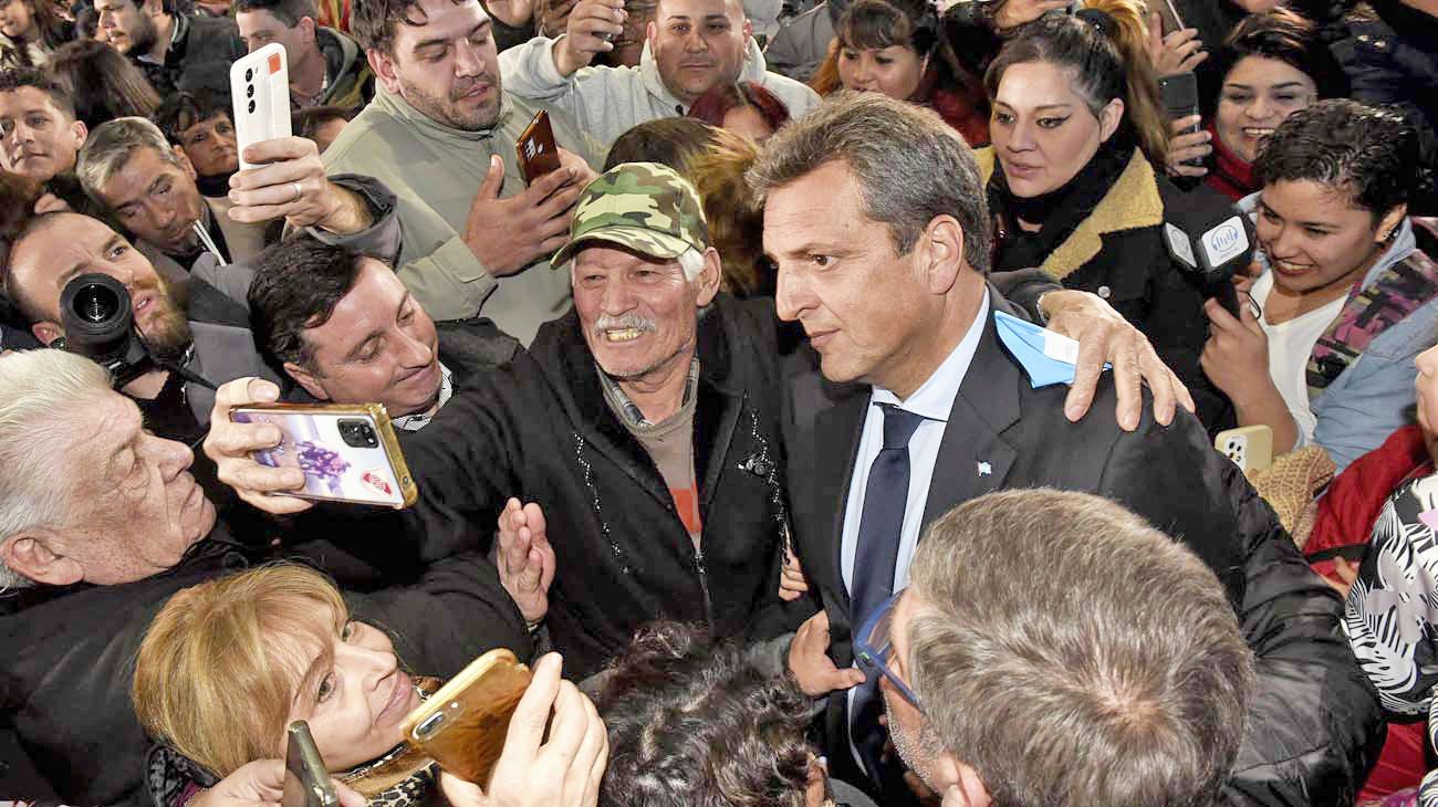 Superada la idea de caos, Massa ahora disputa con la oposición la representación del “orden”