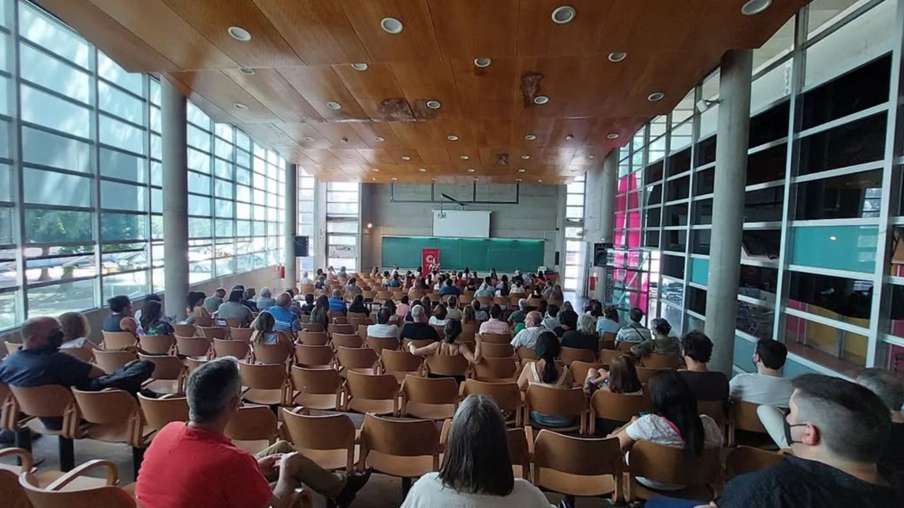 Polémica en la UNC: debate por el nombre "Abuela Sonia Torres" para el auditorio de la Facultad de Comunicación