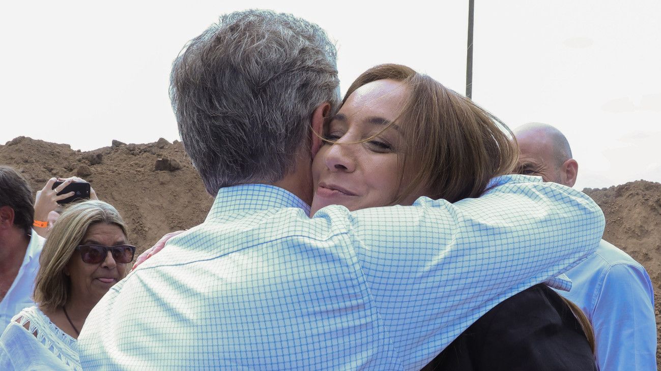 Macri reaparece junto a Vidal pero no definen todavía el desdoblamiento