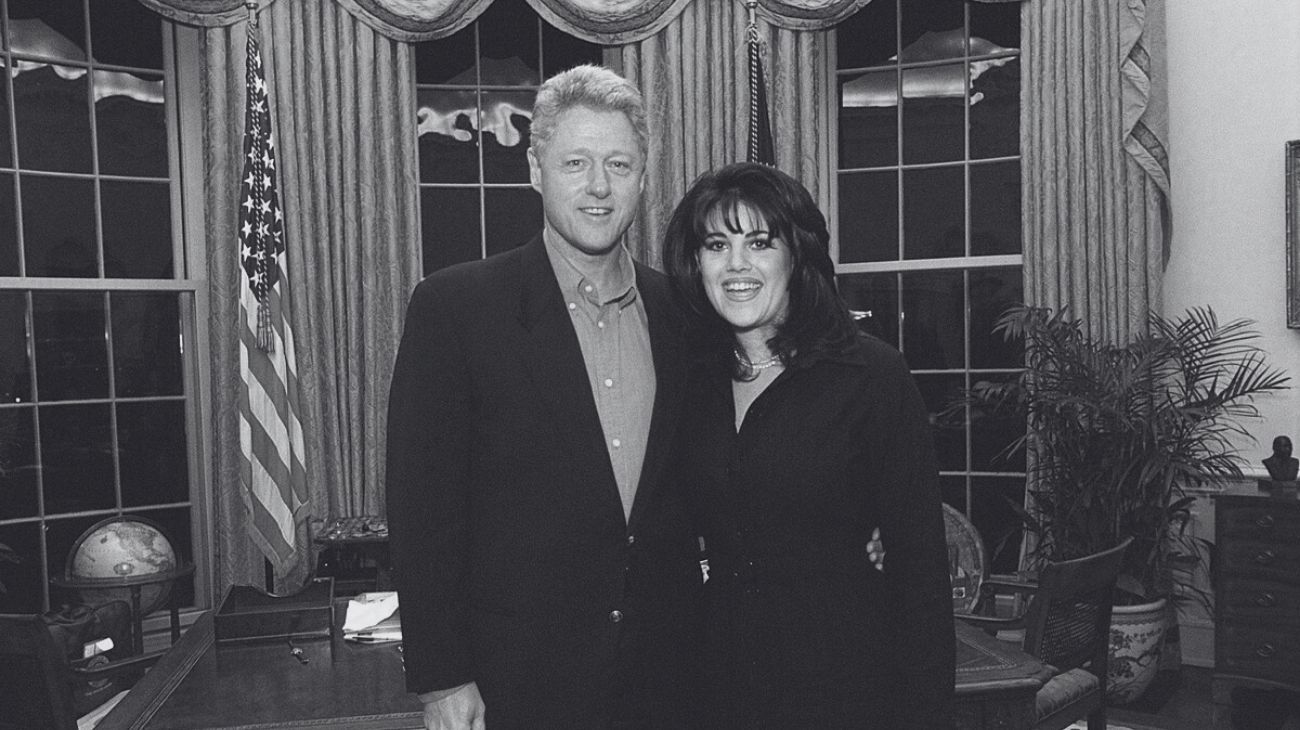 La primera reunión entre Monica Lewinsky y Bill Clinton en la Casa Blanca, el escándalo más recordado de los 90