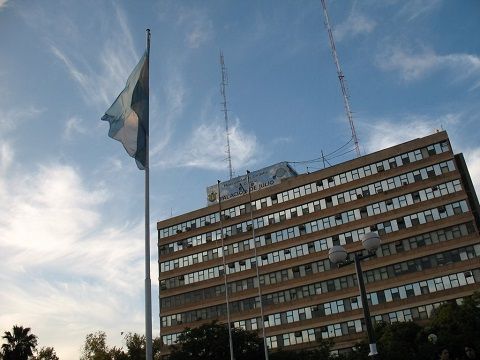 Combo de deudas y gastos disparan la alarma sobre finanzas municipales