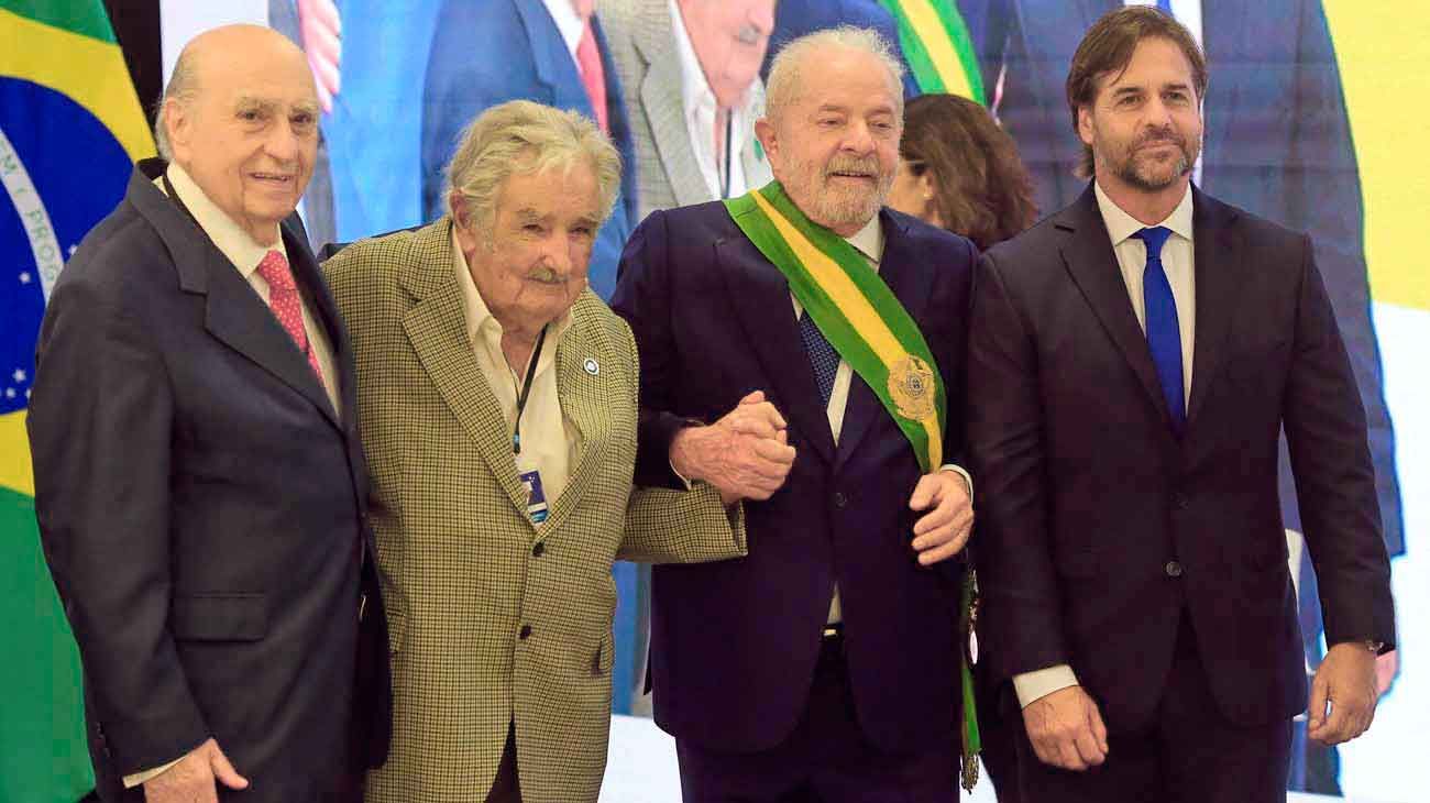 Postal democrática
