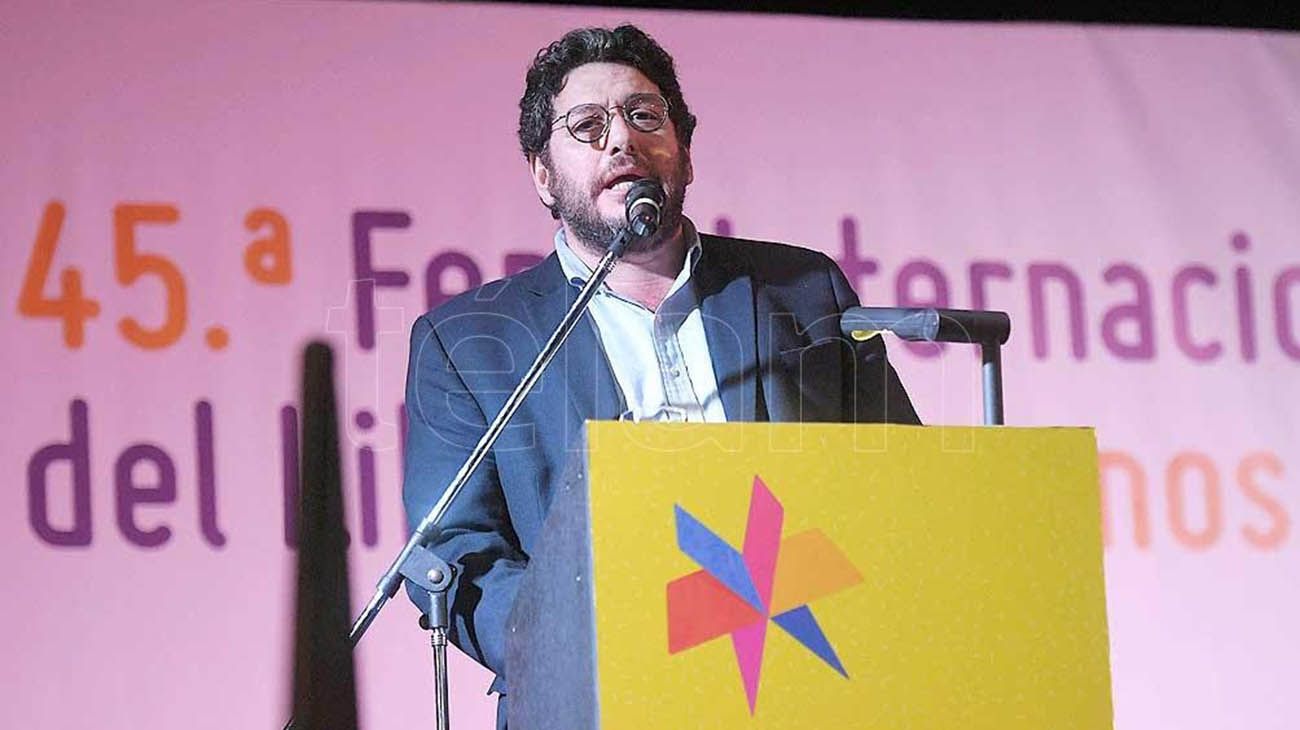 Avelluto, crítico con la Fundación El Libro: "Cuando quieren dar garantías, pueden hacerlo"