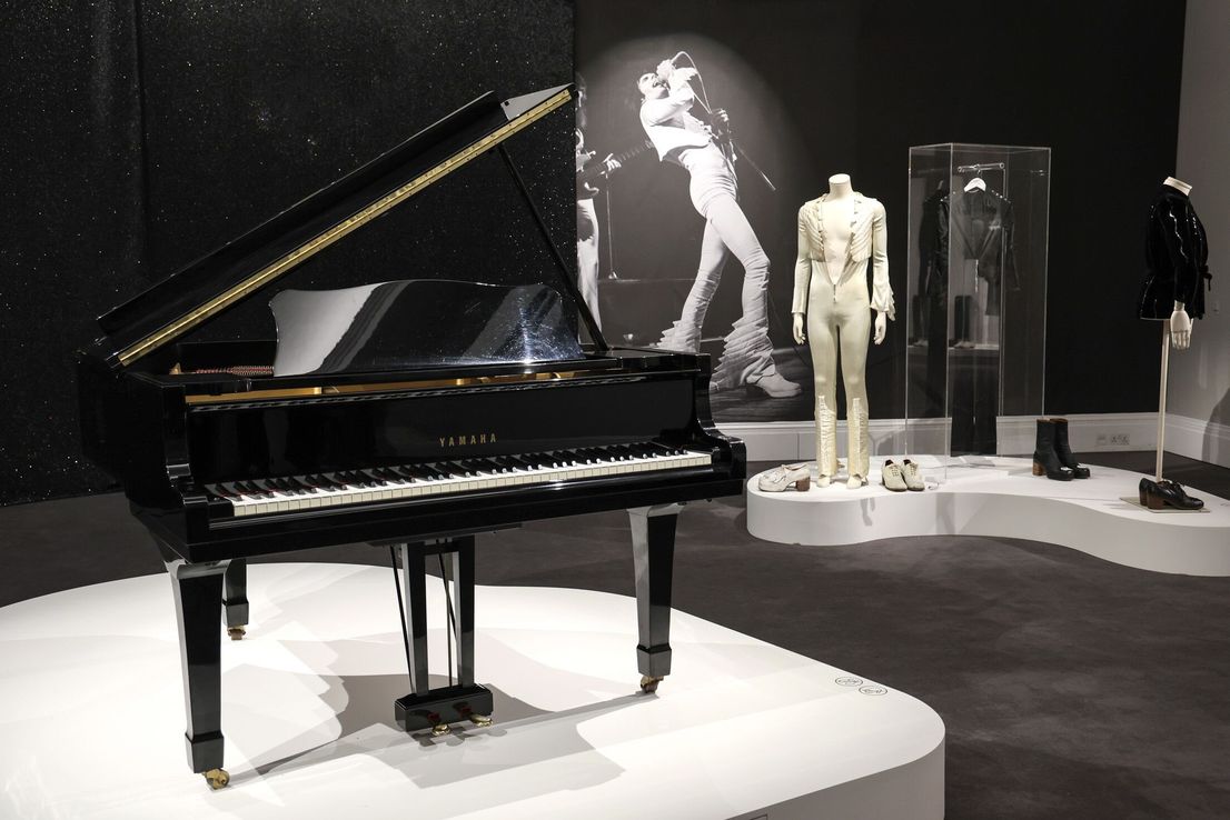 La subasta de objetos de Freddie Mercury recaudó más de US$ 50 millones