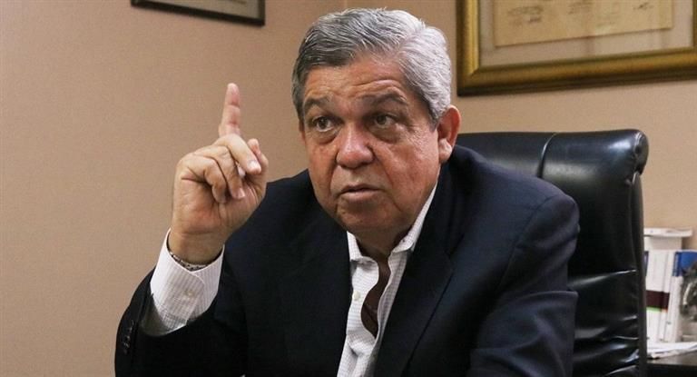 El Ministro que dolarizó la economía de Ecuador propone dolarizar la argentina