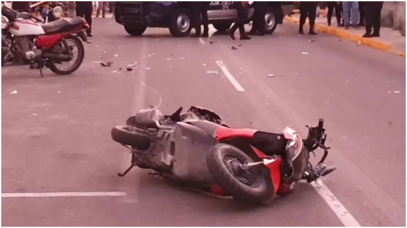 La policía de México atropelló a dos argentinos en Cozumel y uno está en grave estado