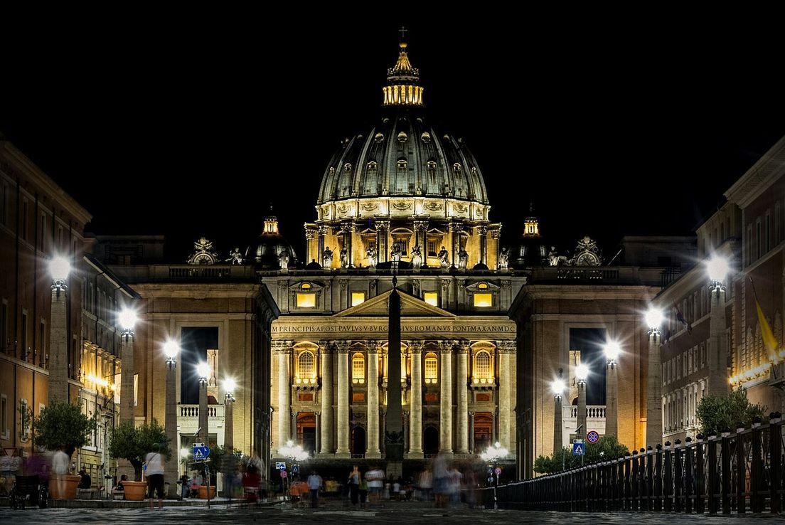 ¿EE.UU posee naves extraterrestres? El Vaticano sabe la verdad y la oculta, dijo un ex oficial del Pentágono